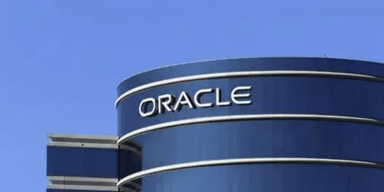 Oracle stock price graph showing pre-earnings movement.